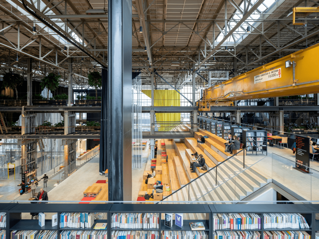 废旧厂房变身图书馆,这才是真正的工业风_lochal_空间结构_城市
