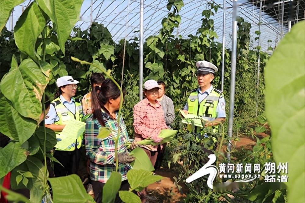 9月7日,应县公安局交通管理大队走进大临河乡圣水塘村,北楼村开展"
