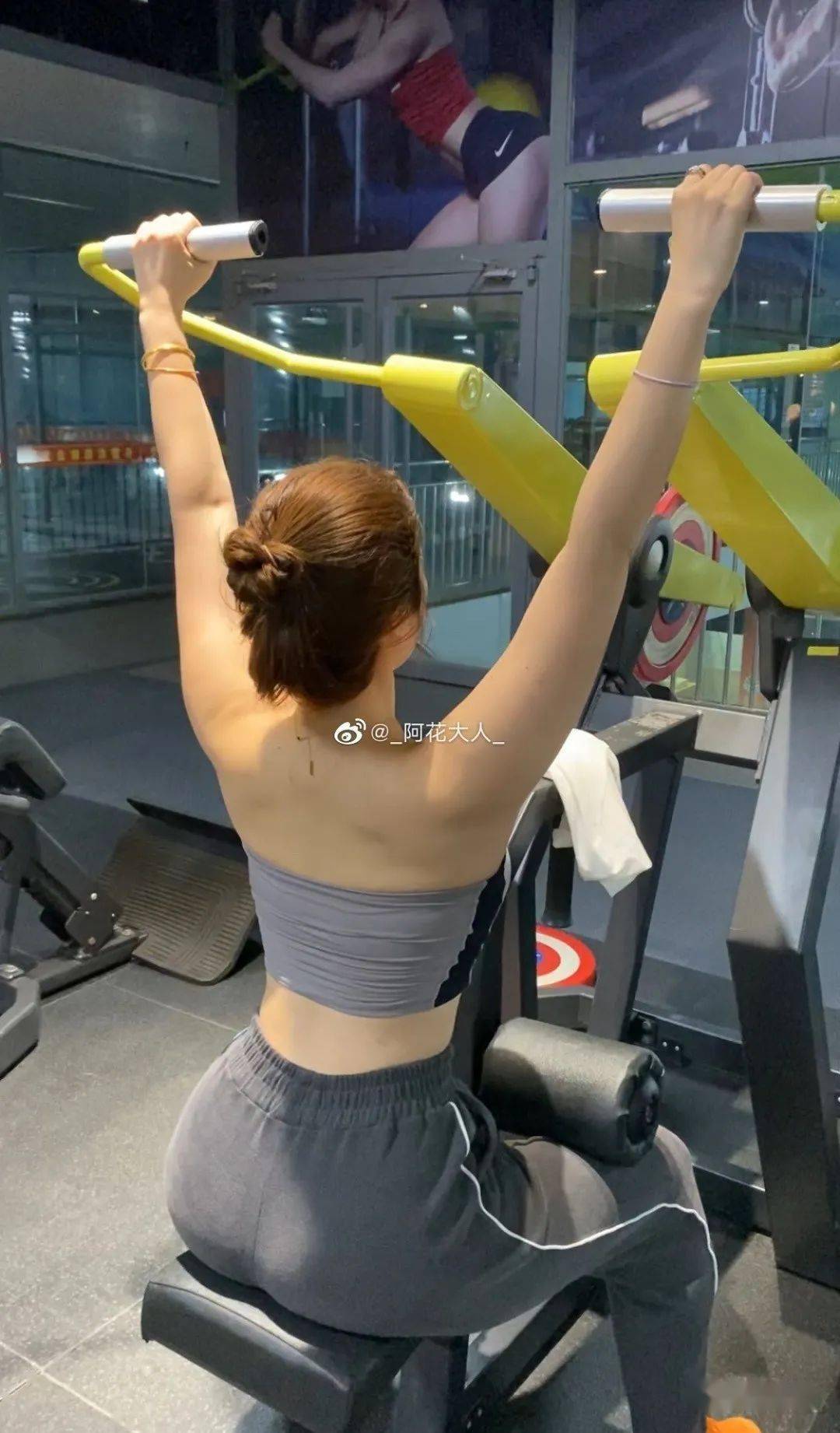 140斤"多肉女神"有多撩?这位小姐姐美到让我尖叫!_健身_好身材_体型