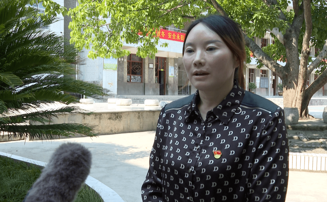 童倩:二十九年耕耘路 一片丹心育桃李_大关县_天星镇_孩子