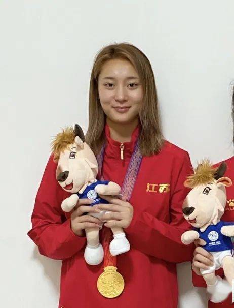 曲棍球:张影,李新欢(女子曲棍球)张海侠,庄红艳手球:张海侠,庄红艳