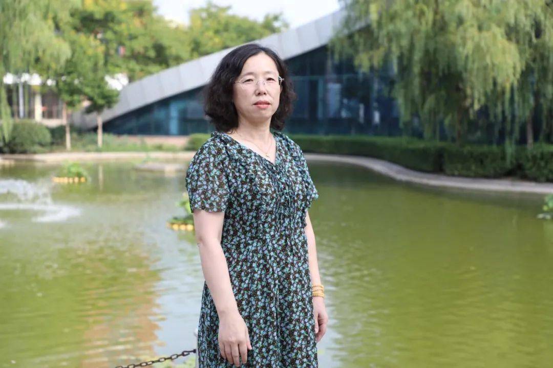 坚守初心 润物无痕——龙口第一中学授予20名教师"