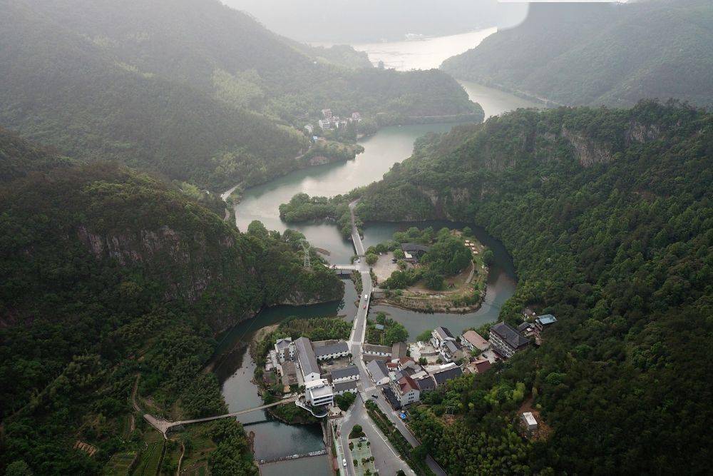 當地啟動生態修復工程如今的東洲島已建成富陽水上運動