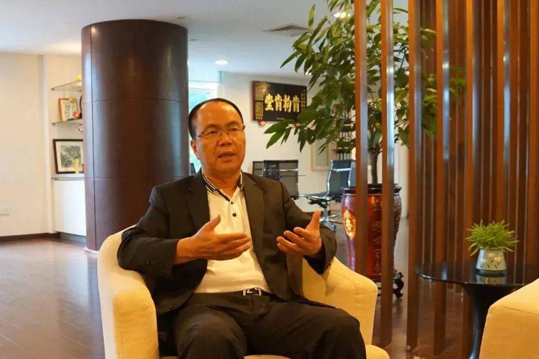 南海中学校友会赴澳与澳门南海同乡会举行联谊活动