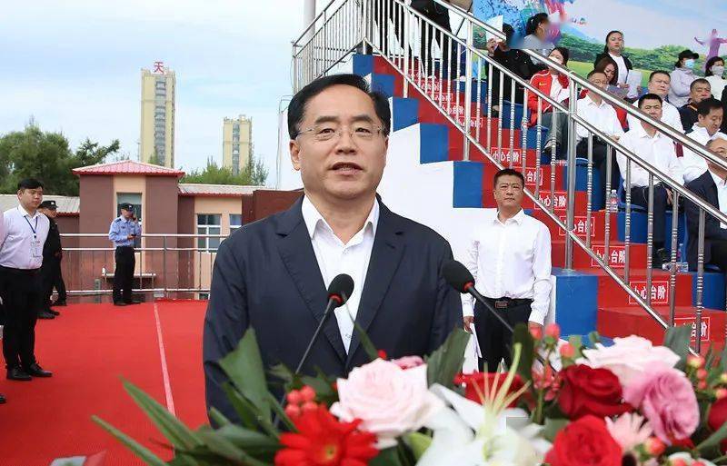 市委书记,人大常委会主任李洪国,市委副书记,市长王兴柱,市领导刘春波