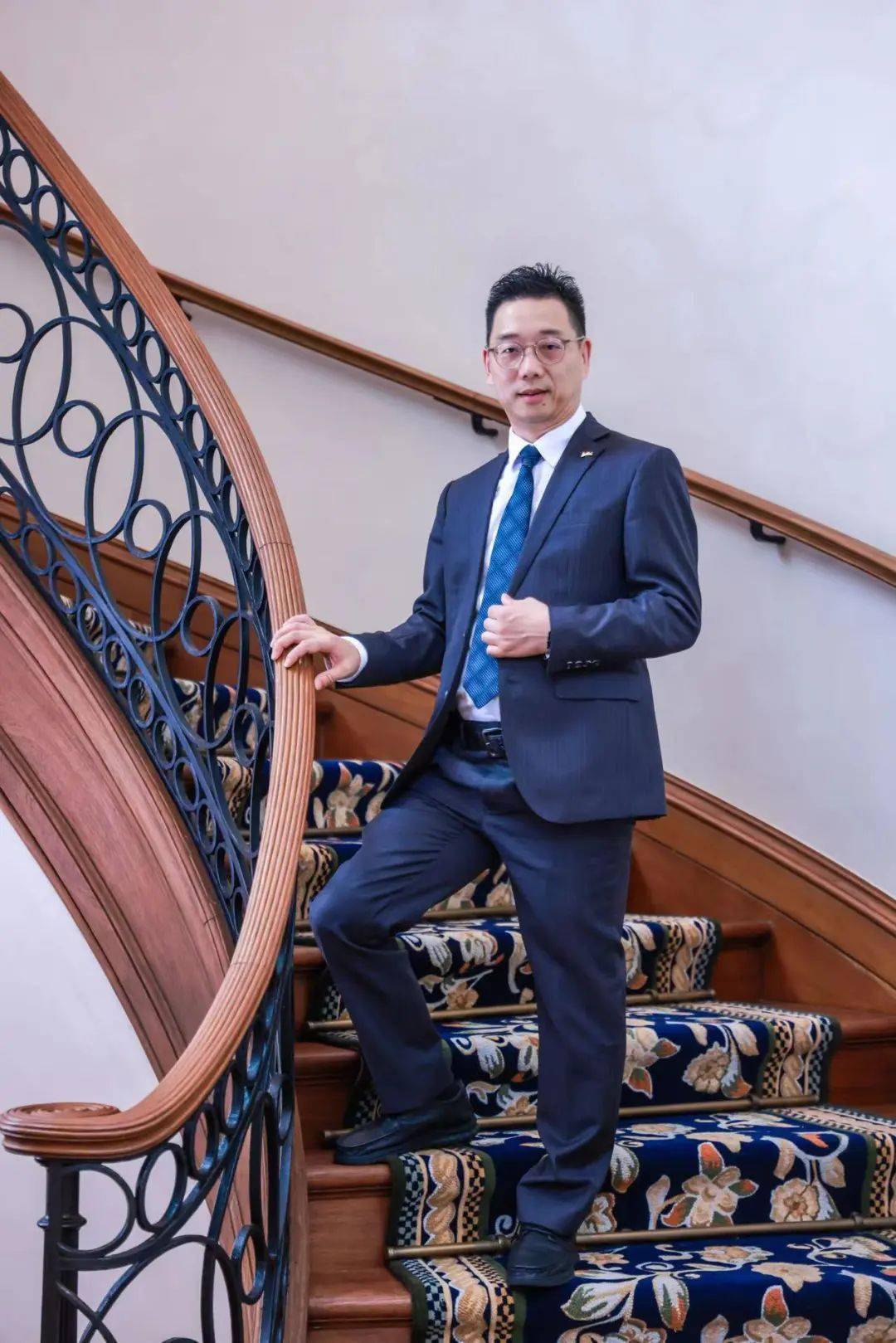 专访上海兴国宾馆餐饮总监助理傅斌——沉机观变,亲历而为的餐厅领导