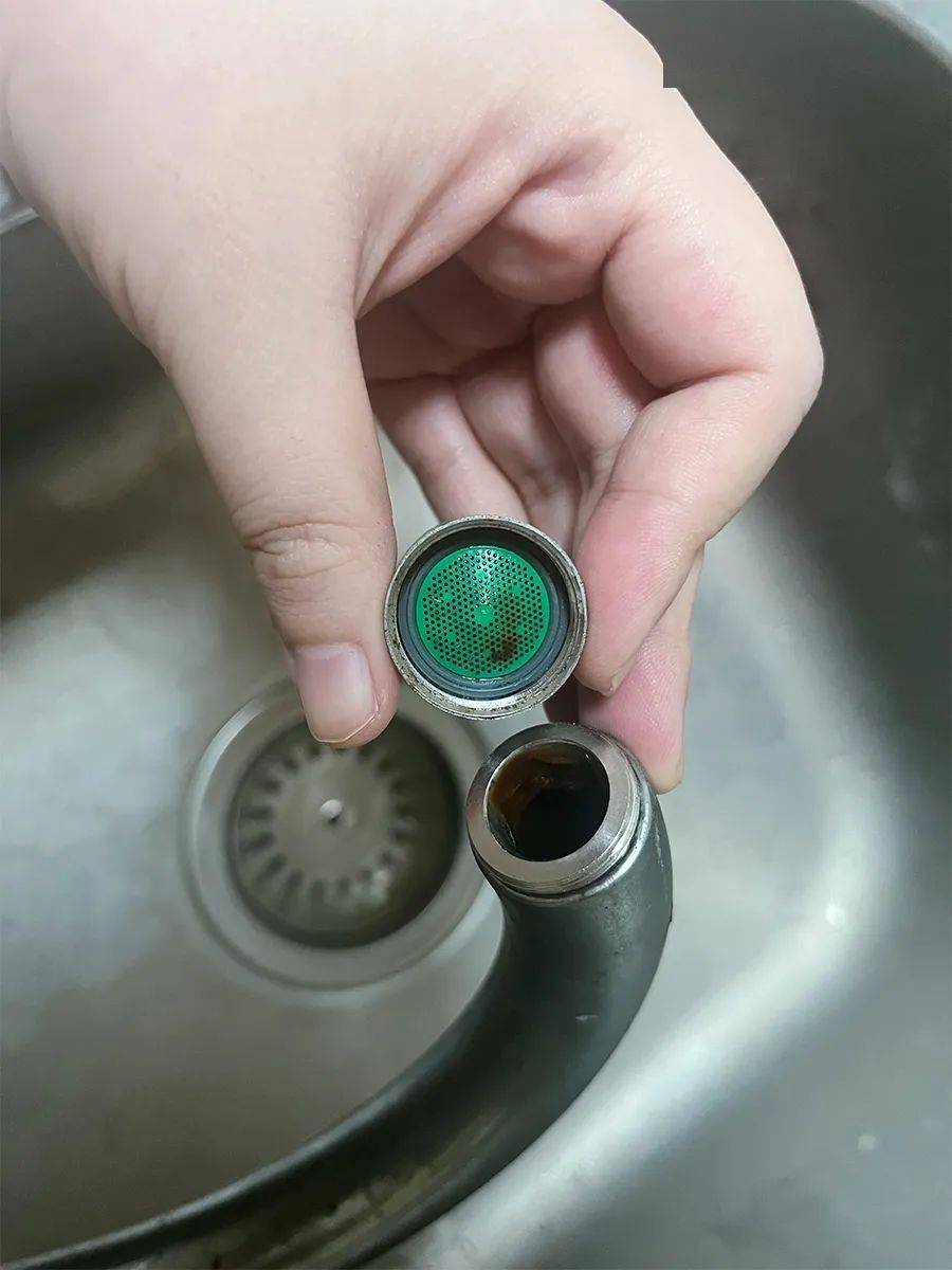 打开水龙头就是纯净水,温度可调节,这个小家电太方便了!