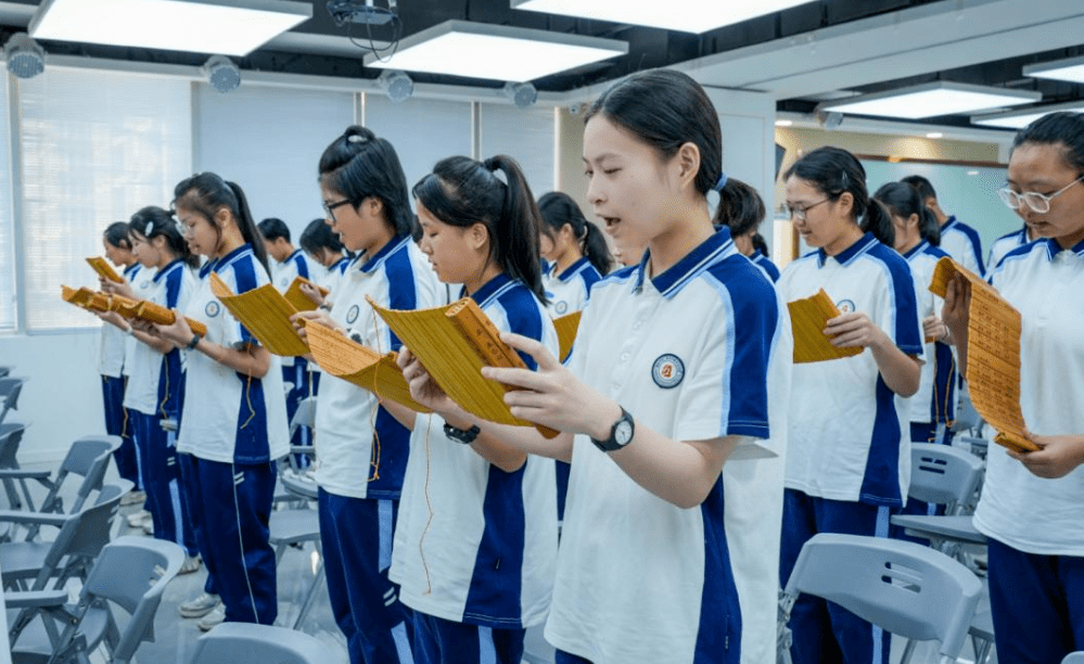 美育未来,匠心传承——温二职专时尚艺术专业群开展"21天起始教育课程