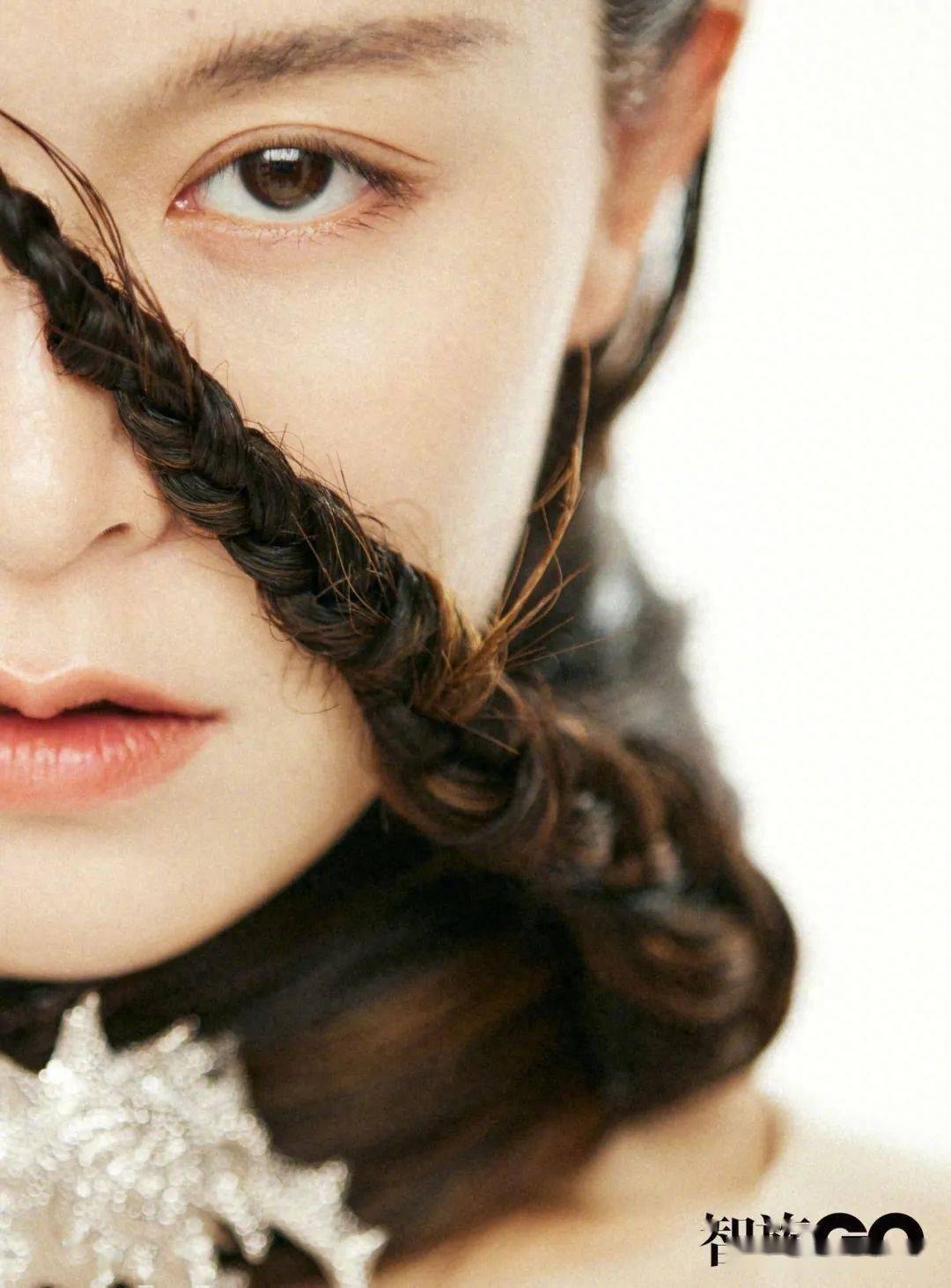 女星文咏珊《gq智族》写真大片,颠覆形象变身超酷冷感女战士_janice