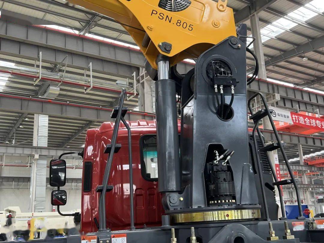 雷萨产品 | 随车吊天花板!福田雷萨随车吊诠释天生强大