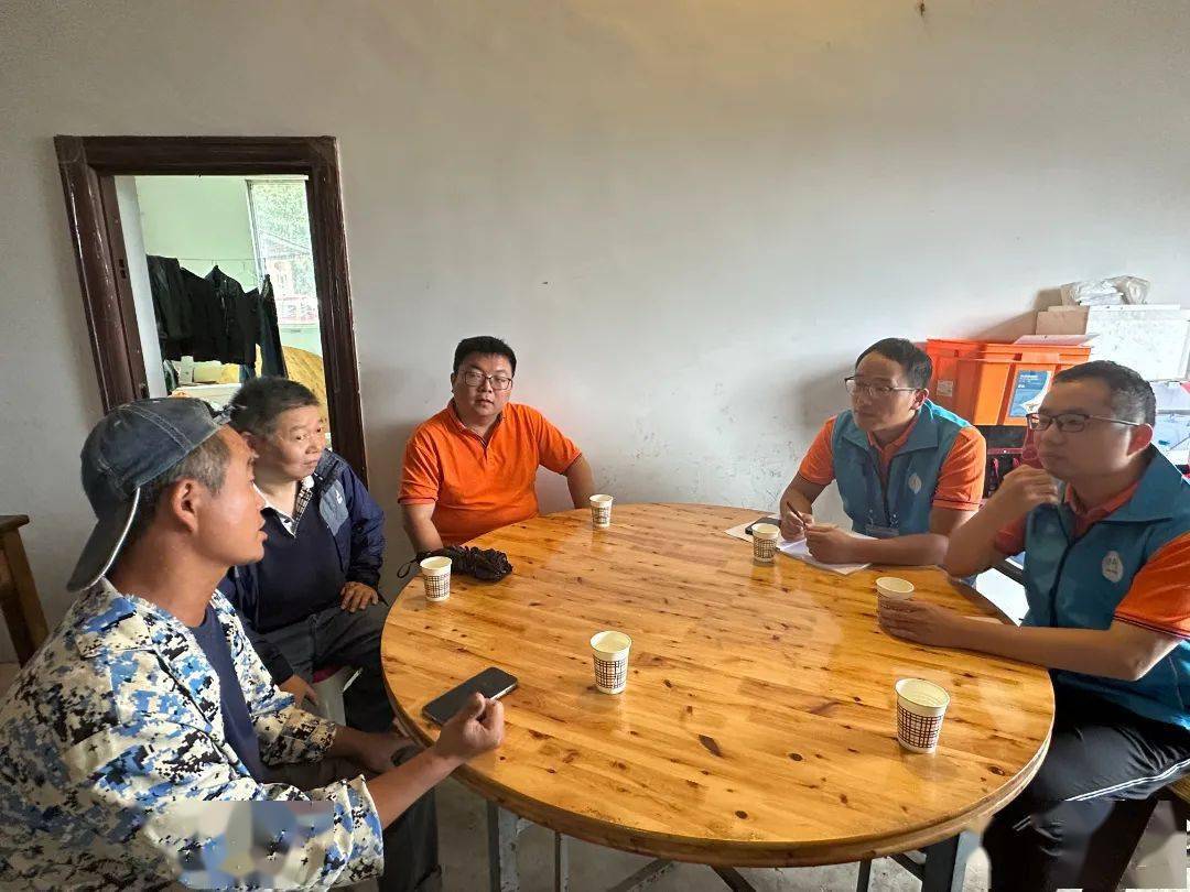 "9月20日上午,在石柱六塘乡万娟家禽养殖有限公司,来自山东省农科院