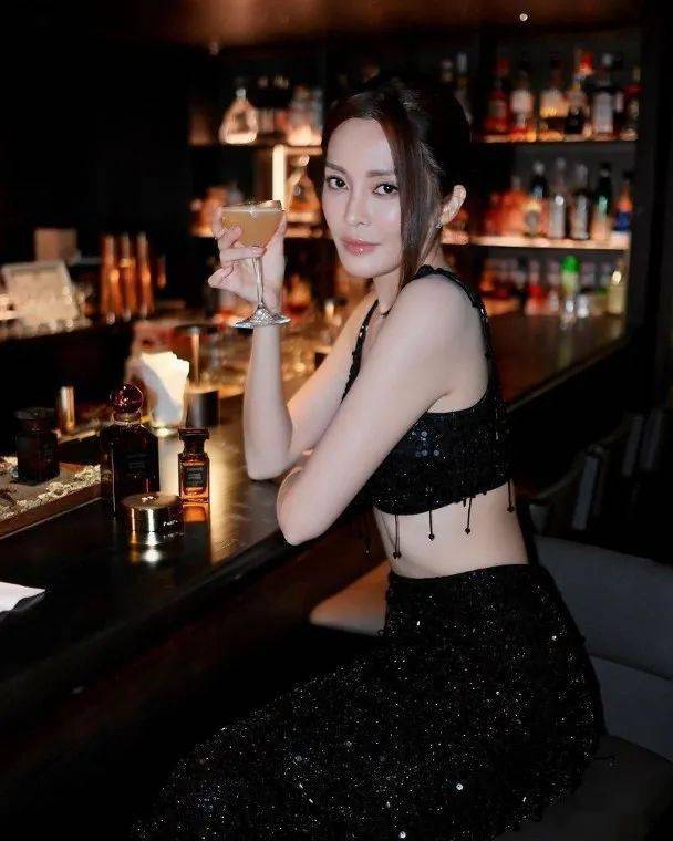 张曦雯赶外景 摄时间抖气_kelly_活动_工作