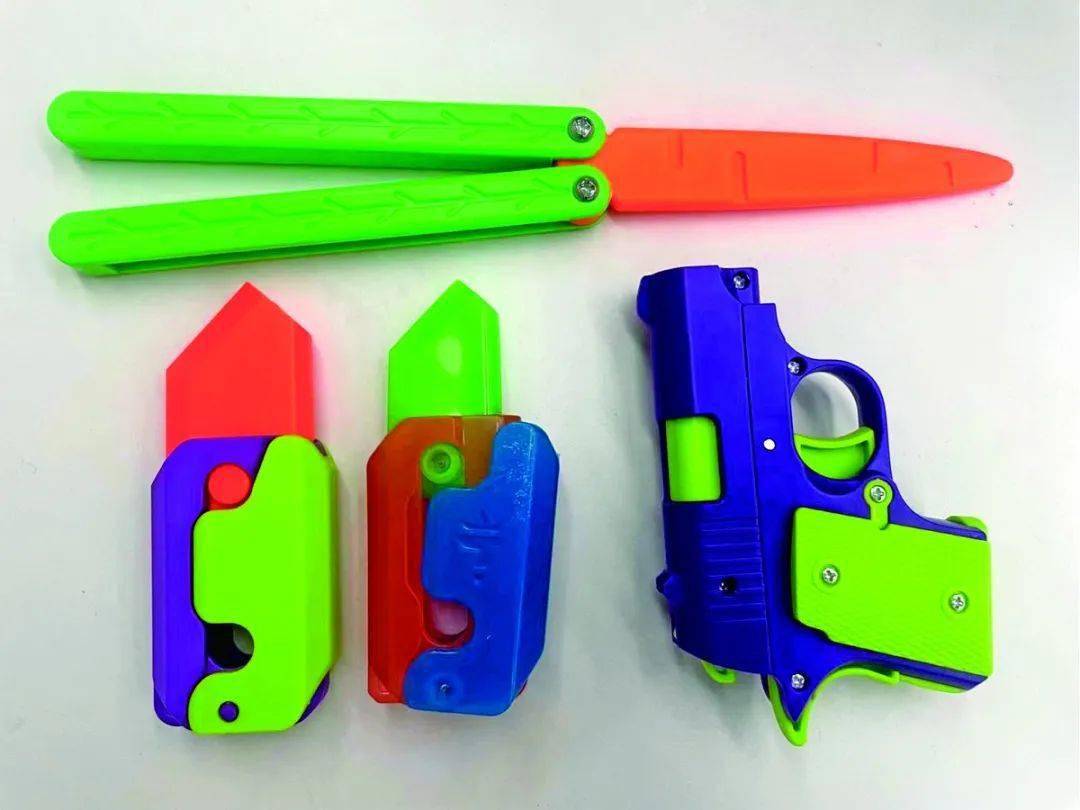 小学生爆火玩具=小学生爆火玩具,怎么用纸制作