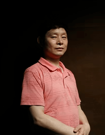 丁进,岳麓书院历史系教授、博士生导师。主要从事中国经学研究。近年来