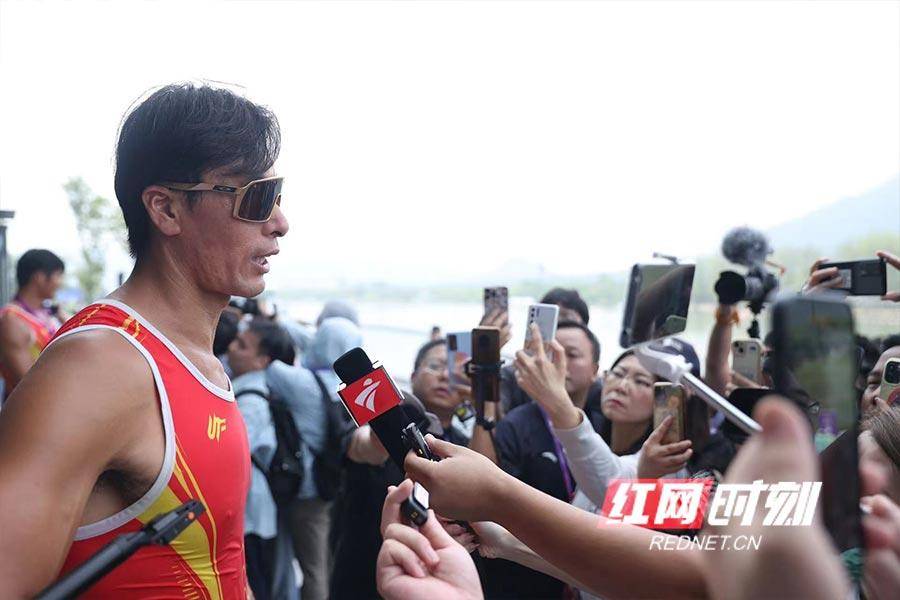 湘军·面孔|亚运五冠王张亮:归来仍是王者_赛艇_男子_训练