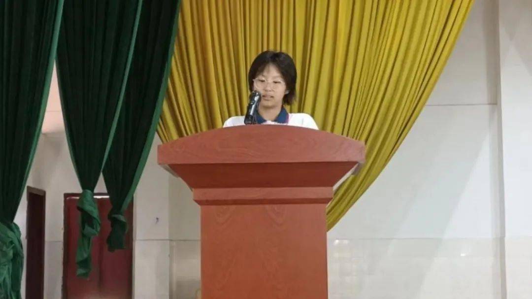 蕉岭县华侨中学2023级高一新生军训会操展示暨表彰大会_生活_青春