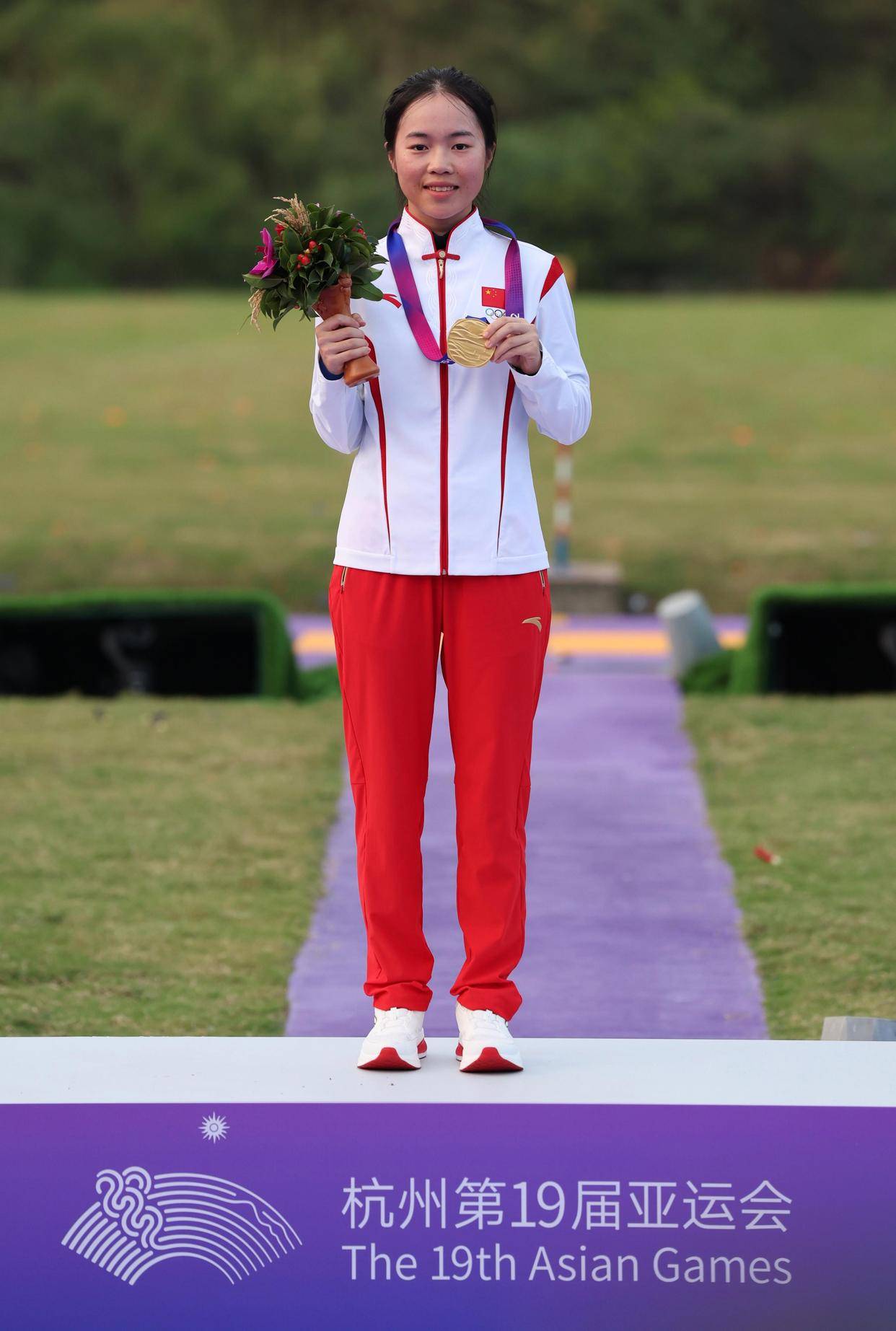杭州亚运会|中国选手包揽射击女子双向飞碟个人冠亚军_比赛_江伊婷_高