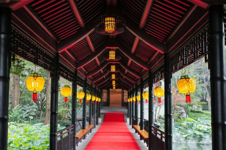 西子宾馆是西湖四大名园之一,国宾馆之一,建于1927年.