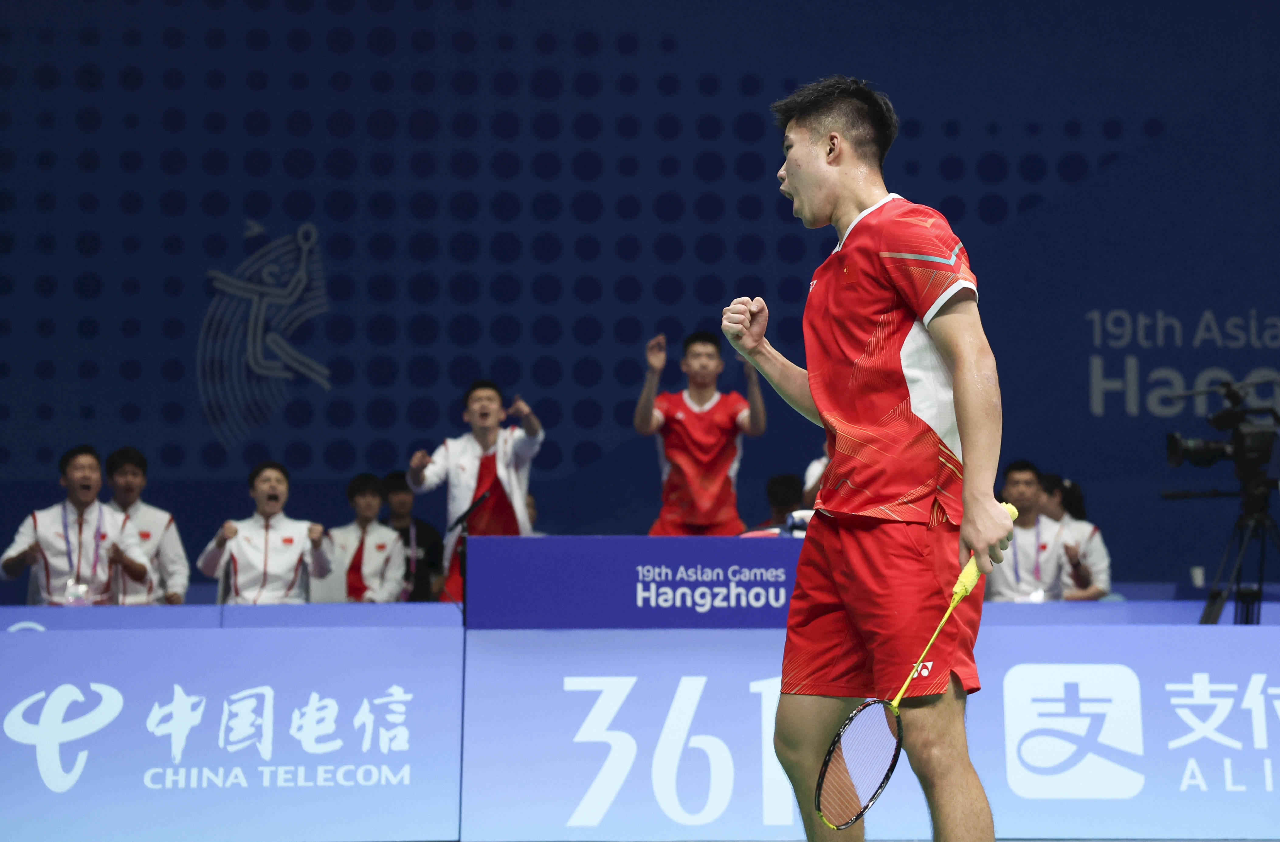杭州亚运会丨羽毛球综合:中国队"绝地大翻盘"夺得男团冠军_比赛