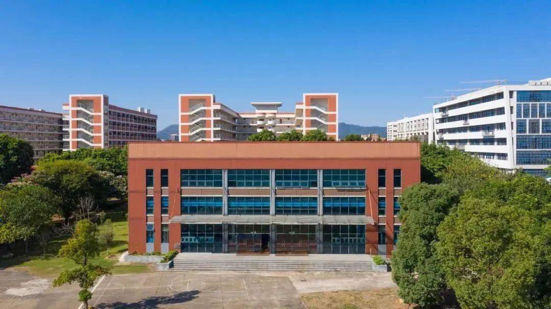 【公办】广东行政职业学院 