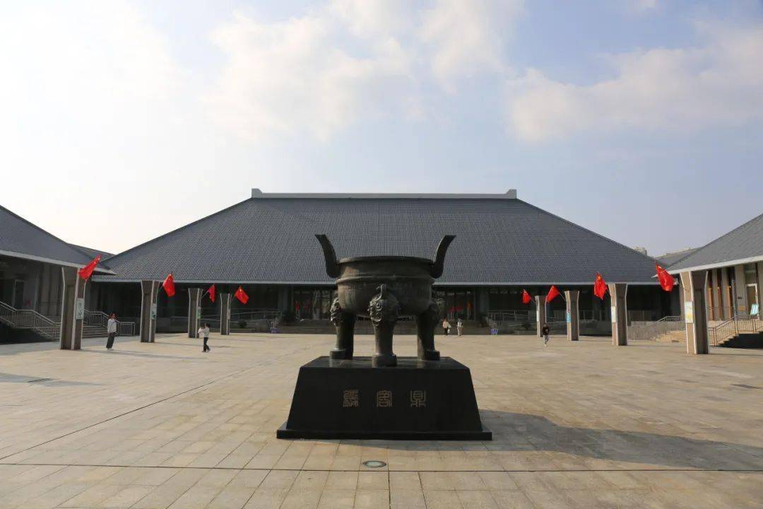 尊敬的各位观众朋友:皖西博物馆将于10月7日(周六)闭馆休整一天,8日