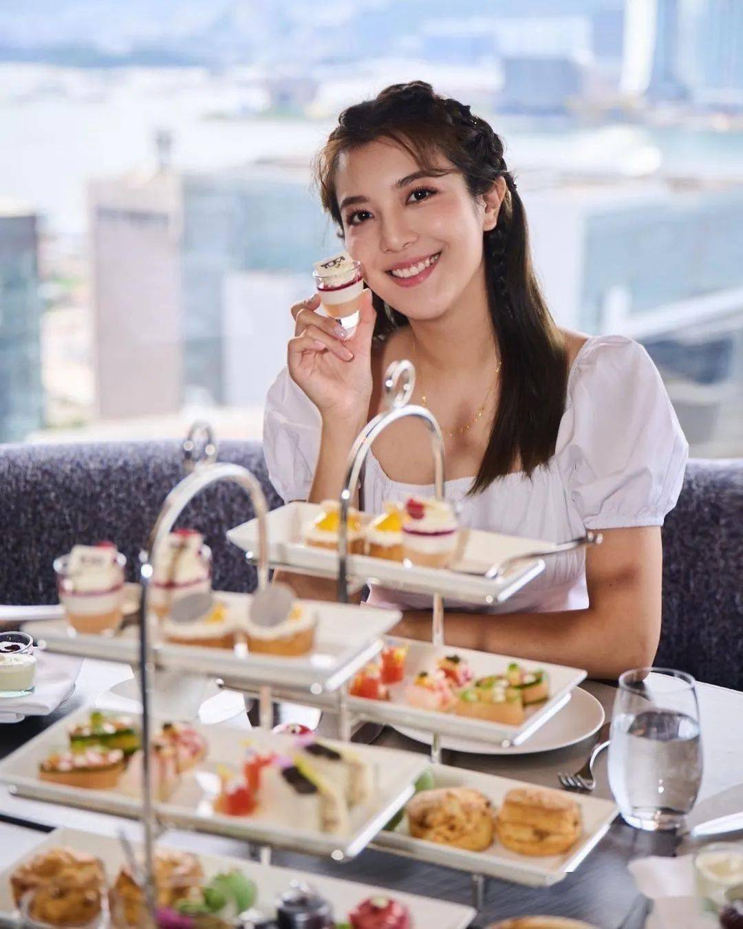 贤良淑德又温柔 完美娇妻被弹丑_pang_文柔_胡定欣