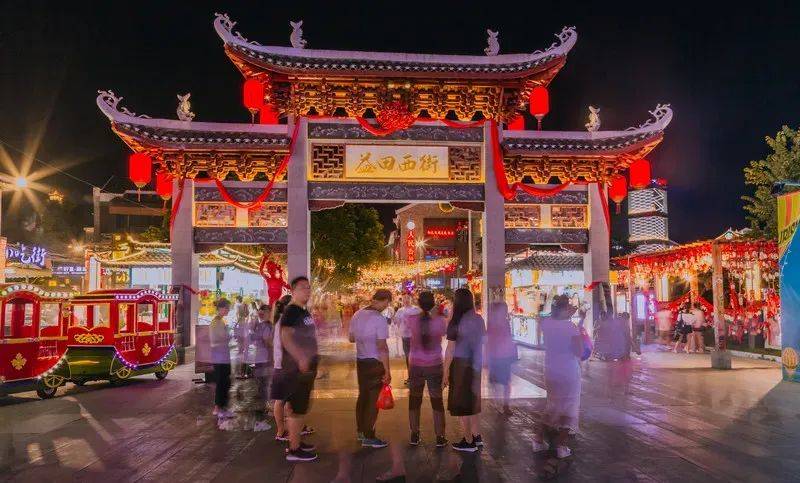 【10月19/21日出发—广西动车4天1199元/人】兴坪漓江,兴坪古镇,民族