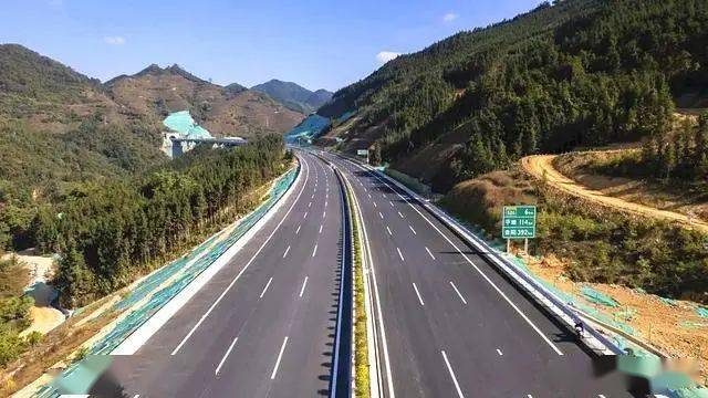 乐业至东兰高速公路图片