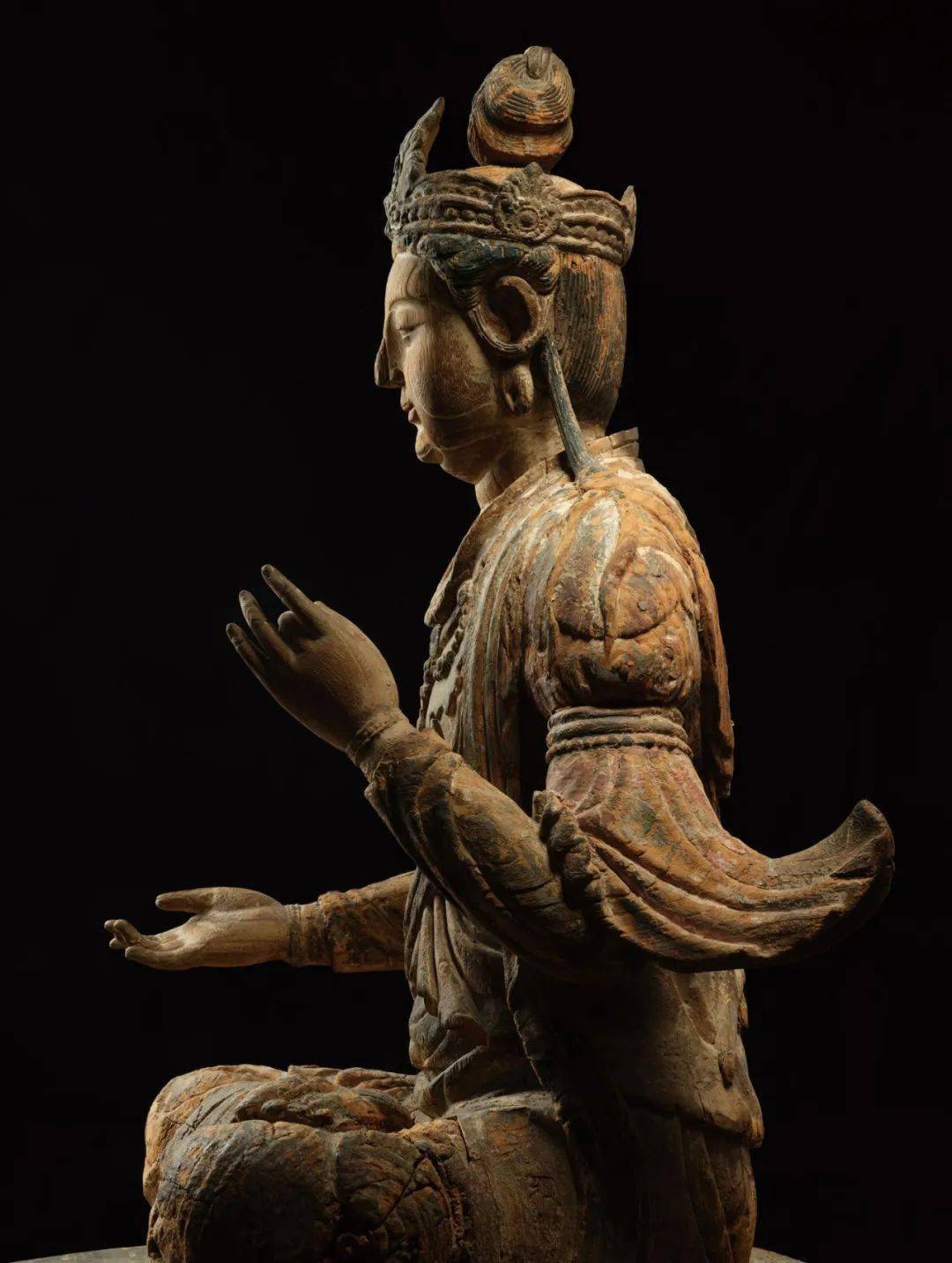 赏析|辽代加彩木雕观世音菩萨坐像_造像_佛像_时期