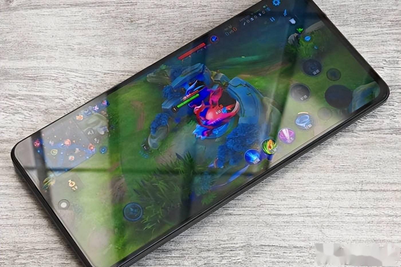 iqoo很有魄力,高通神u 120w闪充 自研芯片,这才是性价比!