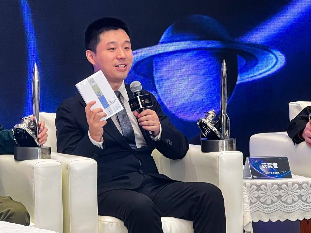 中国科幻作家海漄获得雨果奖_奖项_评选_世界