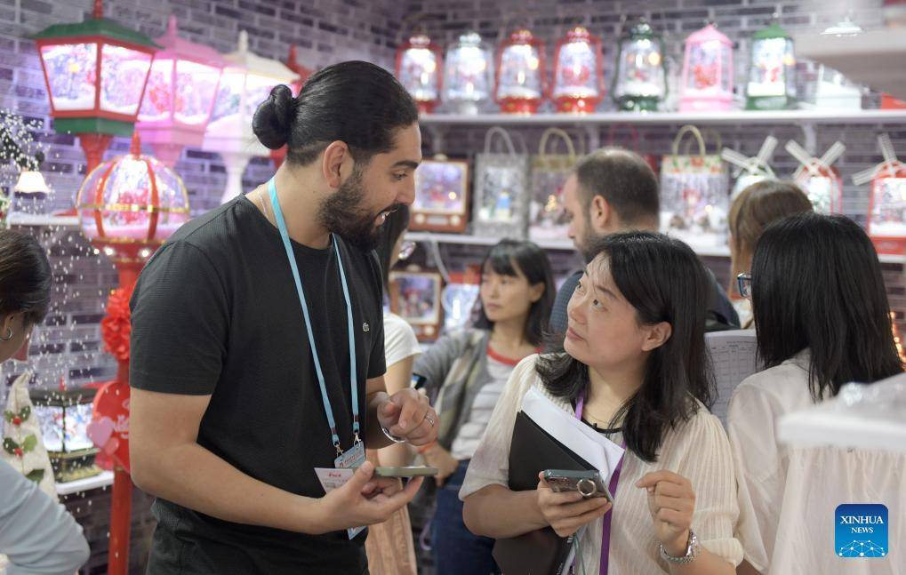 2nd phase of canton fair opens in guangzhou, s china_the_oct
