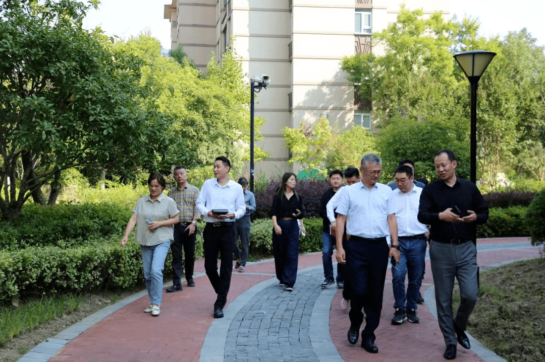 松陵：街道人大（议政）代表对辖区物业管理进行调研_工作_活动_服务
