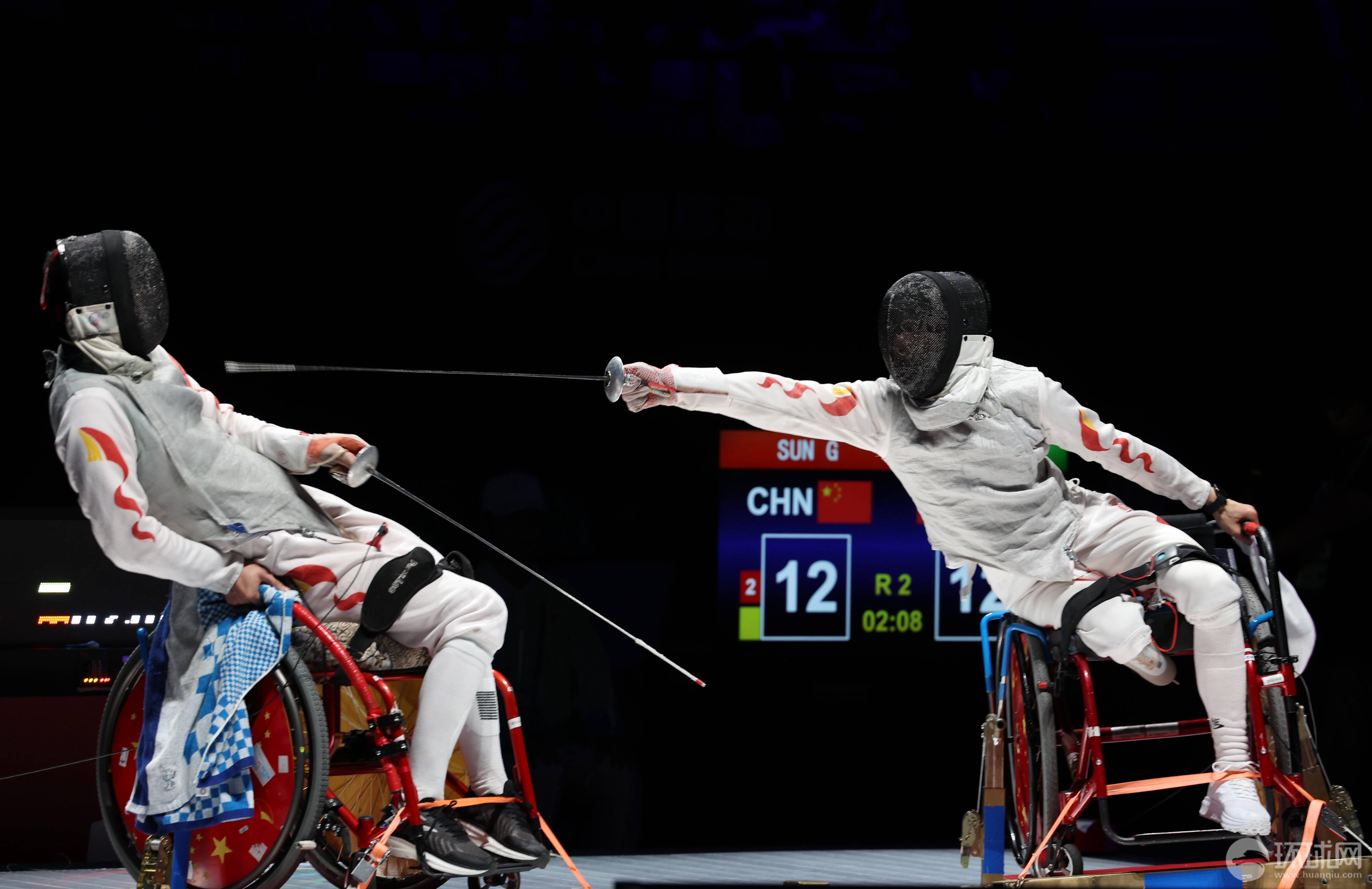 仲赛春获杭州第4届亚残运会轮椅击剑男子花剑个人a级冠军_孙刚_崔萌