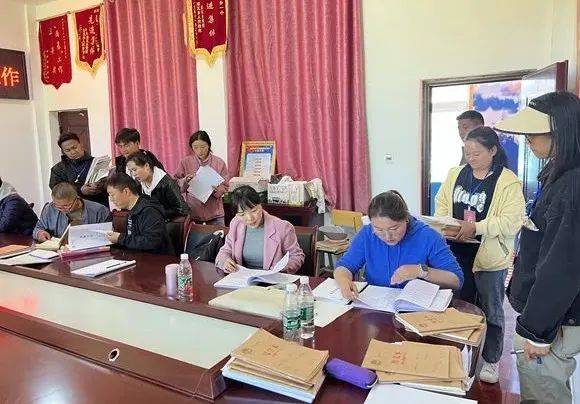 是结合芒康本地实际,发挥内地教学优势经验,助推芒康县教育质量提升