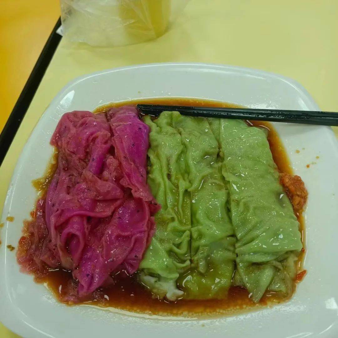 菊苑又推出"菠菜肠粉"!相比"火龙果肠粉"哪个更奇葩?_什么_同学_后台