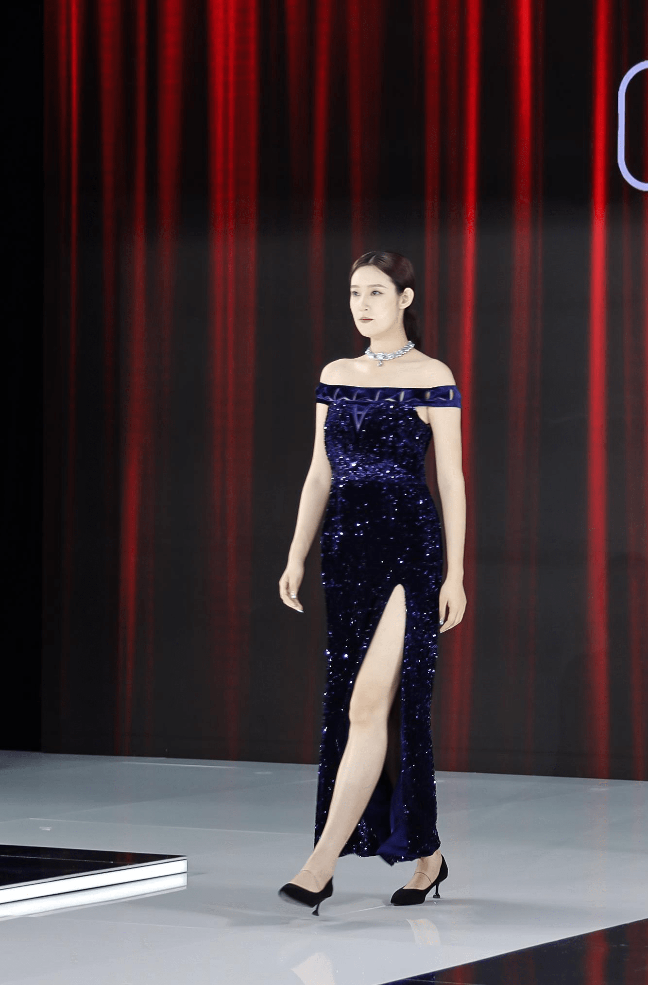 钟楼开元商城总经理韩晓梅表示,为了积极响应"稳经济,促消费"的号召