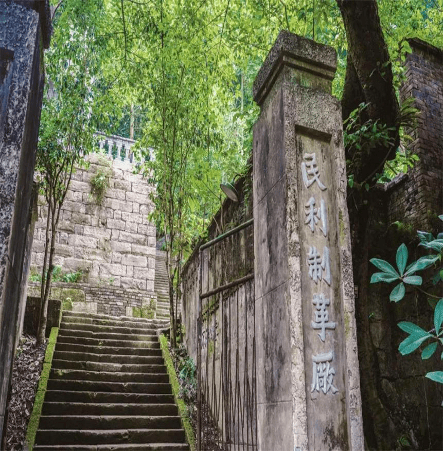 巴渝风丨到金刚碑,来一场时光与文化的浪漫邂逅