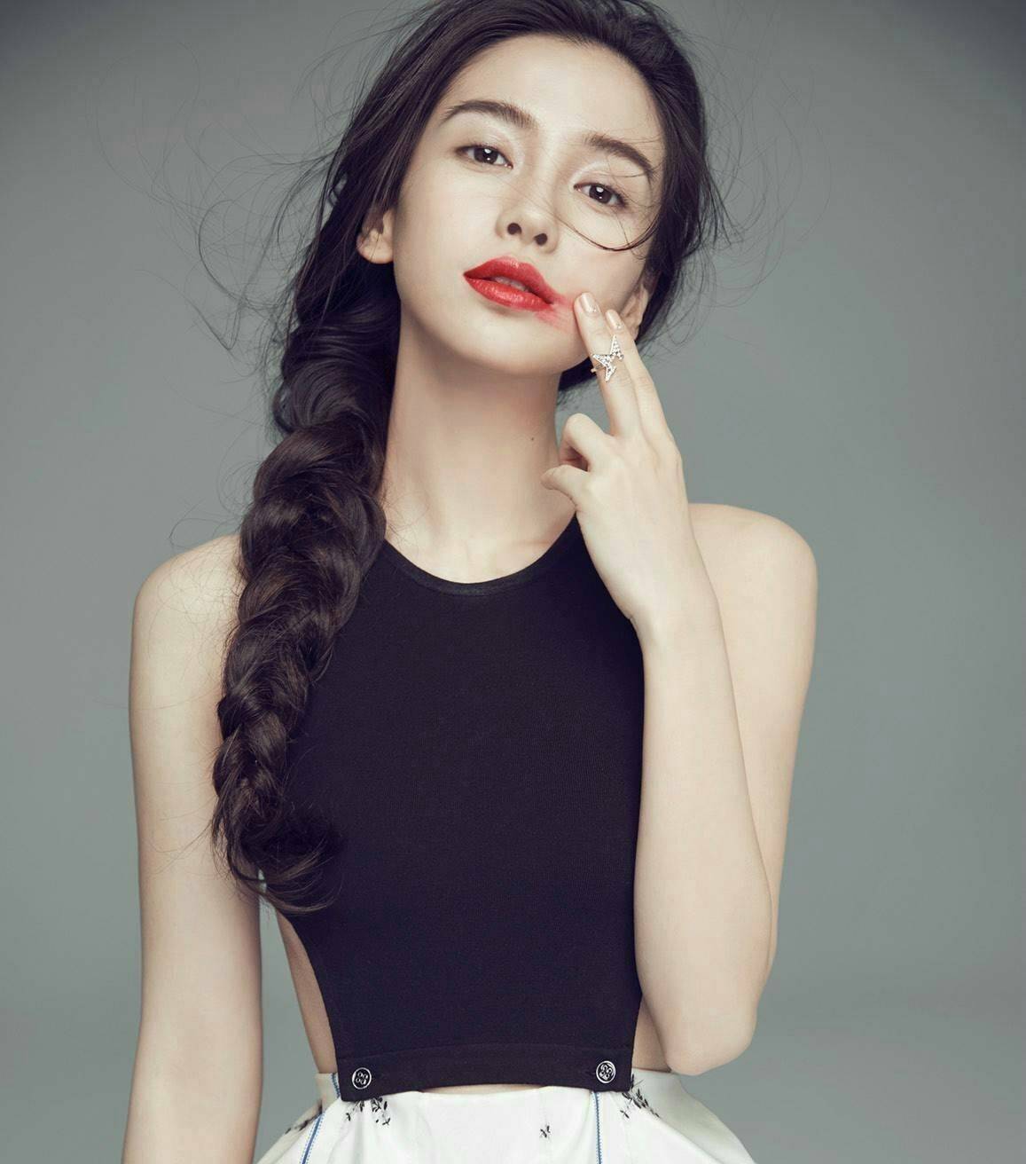 杨颖耍大牌,拍几分钟广告让工作人员等几个小时_行为_观众_事件