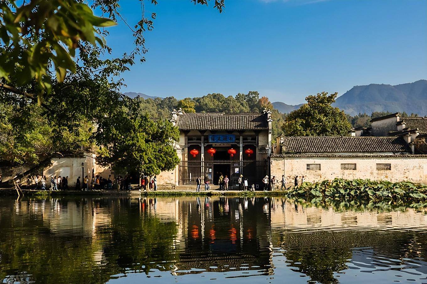 徽派宏村,行走在一幅水墨画卷里_南湖_古村_月沼