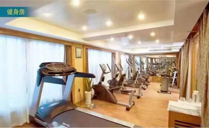 美维-凯莎/凯琳号是享誉长江内河,并经国家旅游局授牌的"五星级"挂牌