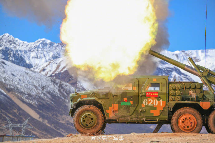车载榴弹炮实弹射击火力全开_演练_肖建锋_杨锦晨