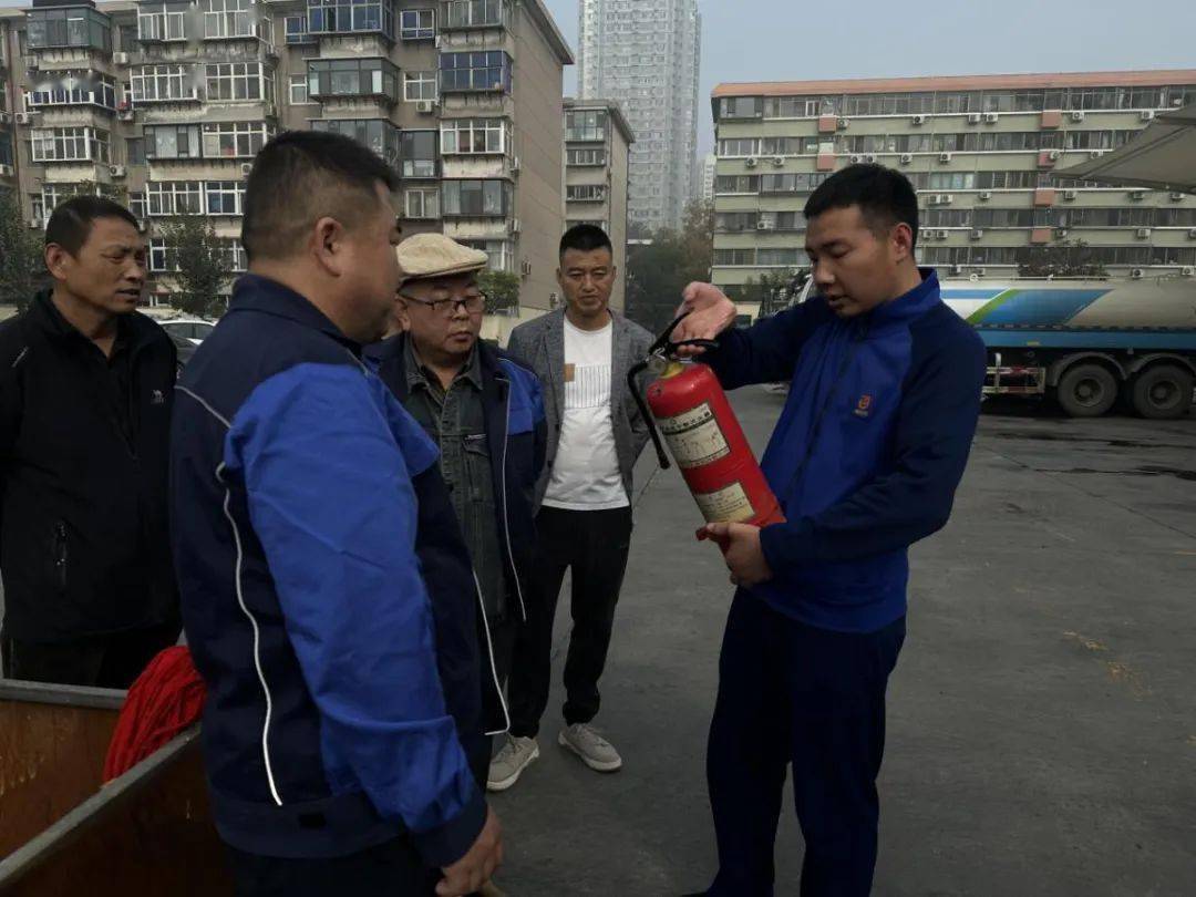 管理：市城管综合行政执法局环卫中心消防培训及应急演练