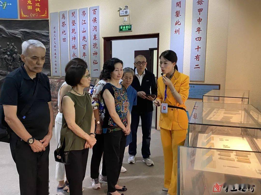 何超琼首次回母亲的家乡大埔_蓝琼缨_梅州_泰安楼