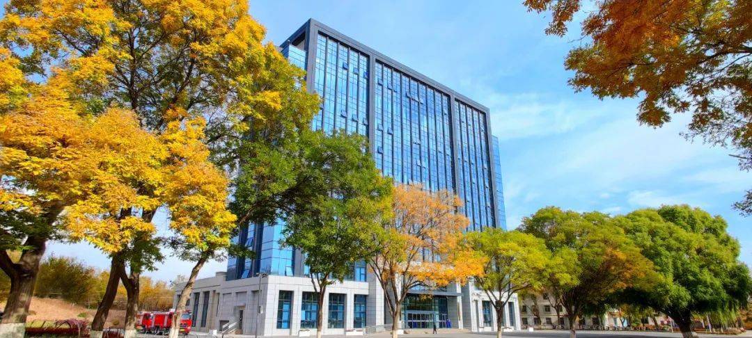 银光美如画 秋景与诗意齐飞_王安怡_马强_清风