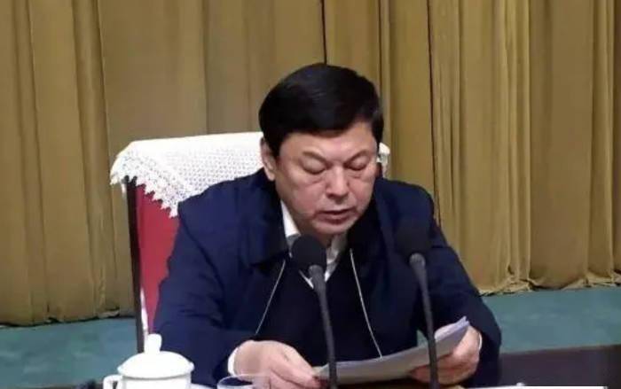 2015年3月,他出任湖南省郴州市委常委,市纪委书记,后改任驻省委统战部