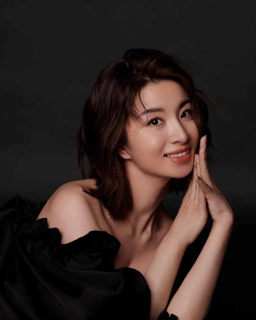 师从袁晨野教授及william burden教授.