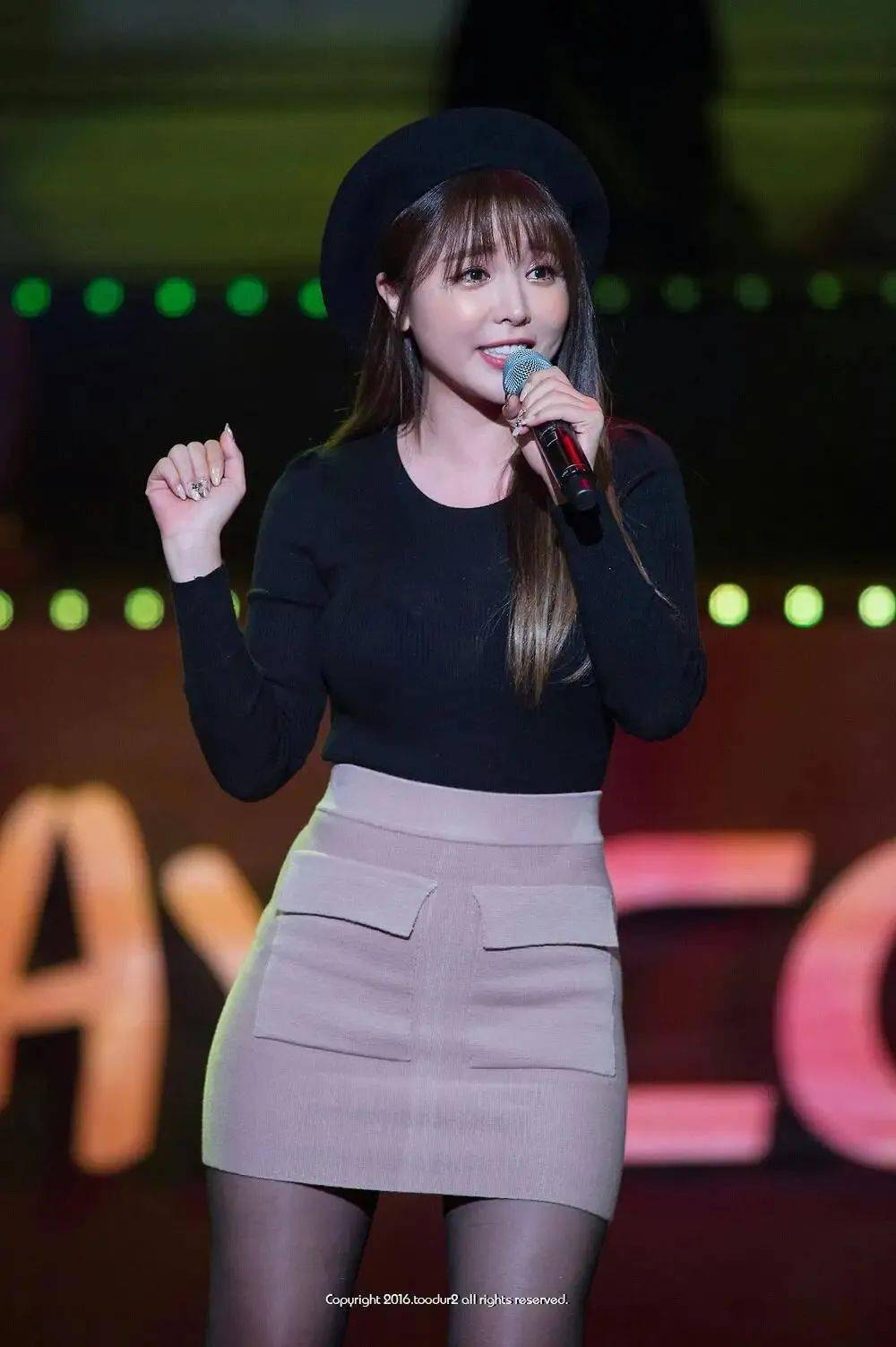 我最爱听她唱歌嗷!_侵权_洪真英_代表作