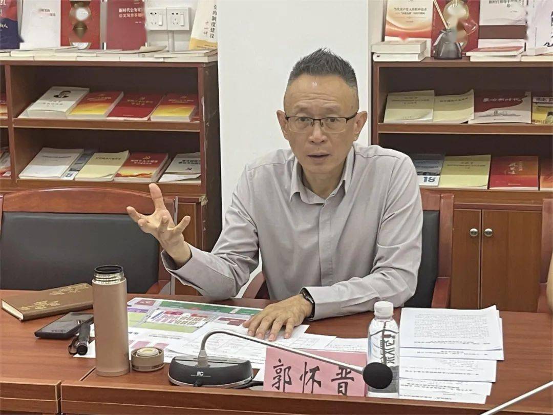 展况|时尚潮 东莞造:镇领导到毛织贸易中心调研"织交会"筹备情况_产业