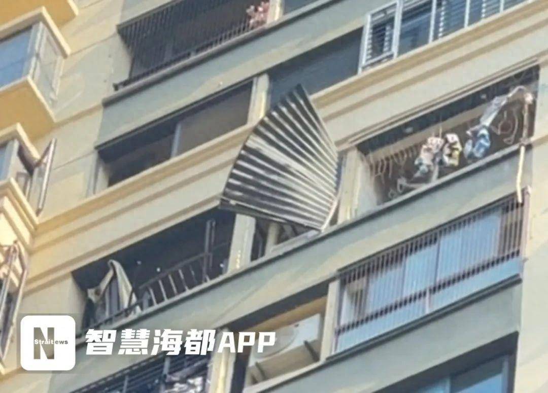 突发事件！福建泉州一宾馆倒塌，已救出16人，现场画面曝光_吴先生